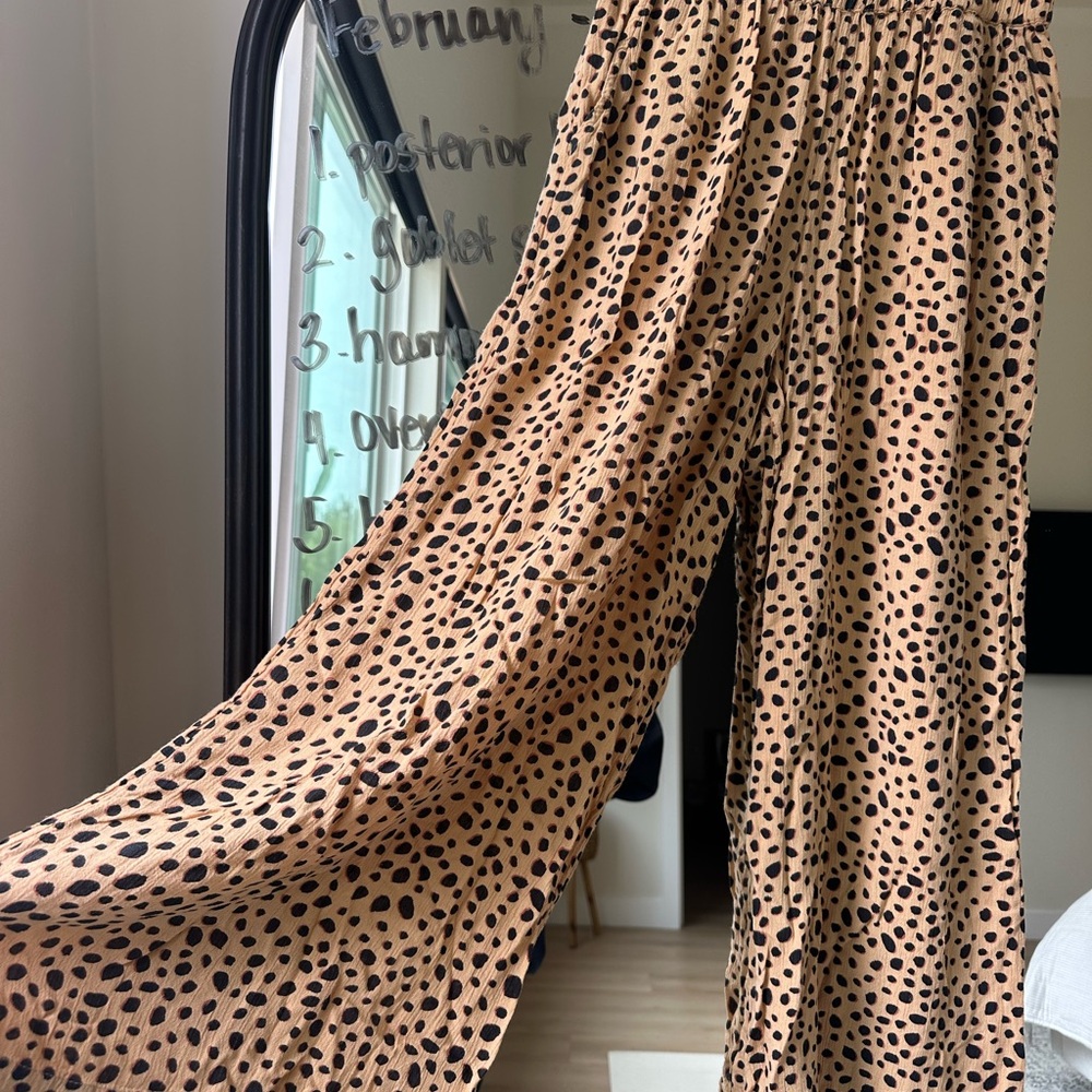 Billabong Beige and Black Wide-Leg Animal Print Pants